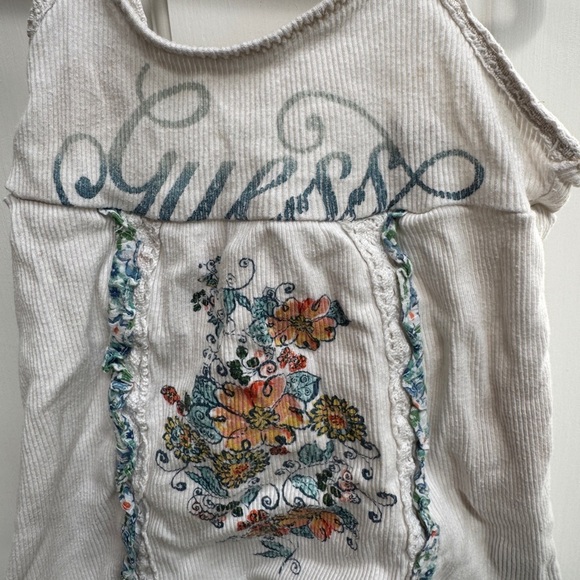Guess 3T Girls White Floral Camisole with Ruffled Edges - Picture 2 of 4
